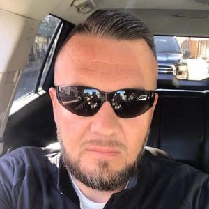 Meet your Posher, Chet